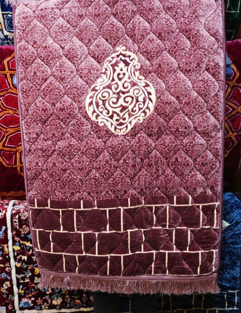 Premium Velvet janamaz