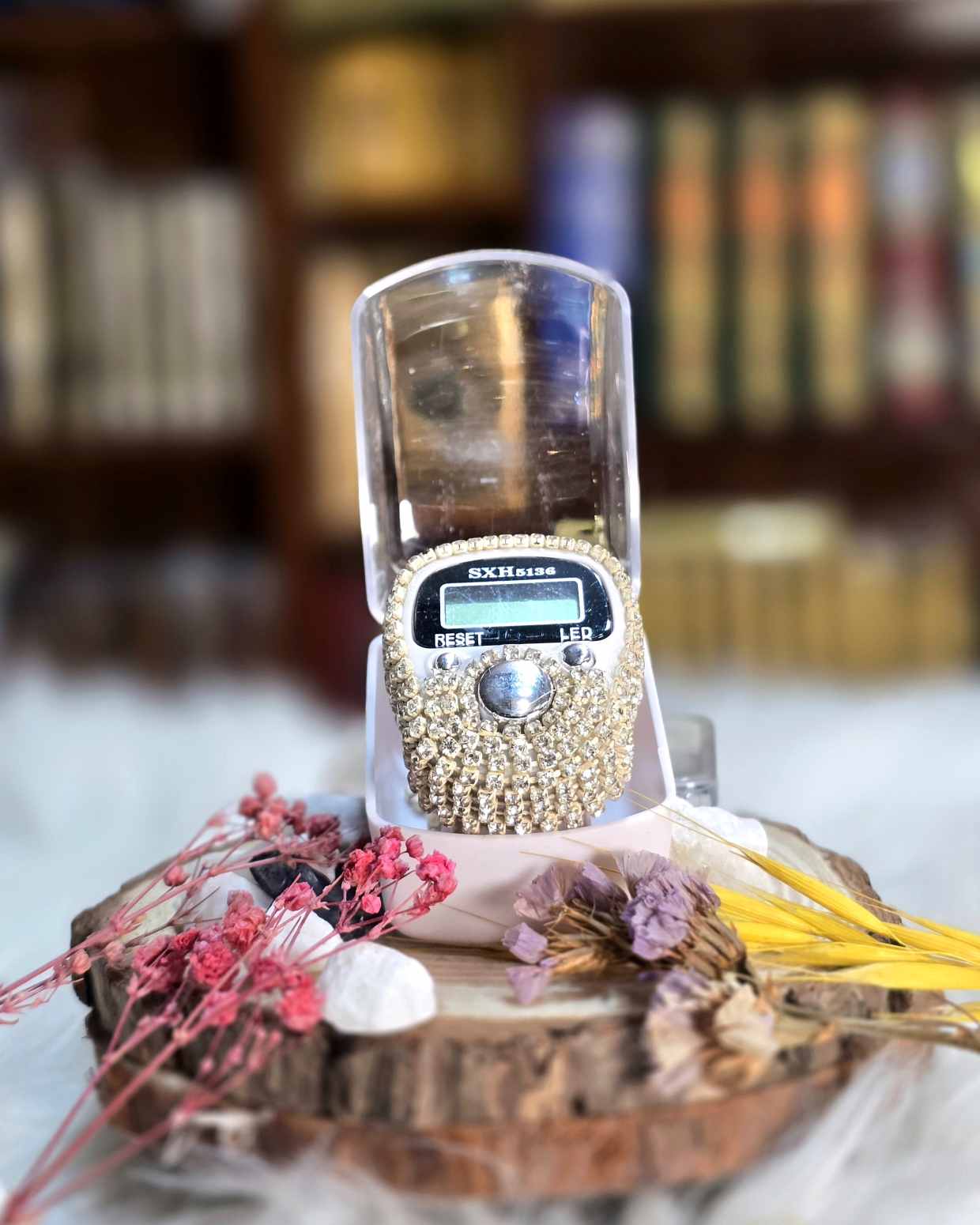 White Finger Counter